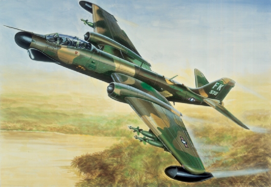 Сборная модель Italeri 174 Мартин B-57G «Найтхок» американский тактический бомбардировщик и разведчик, 1/72